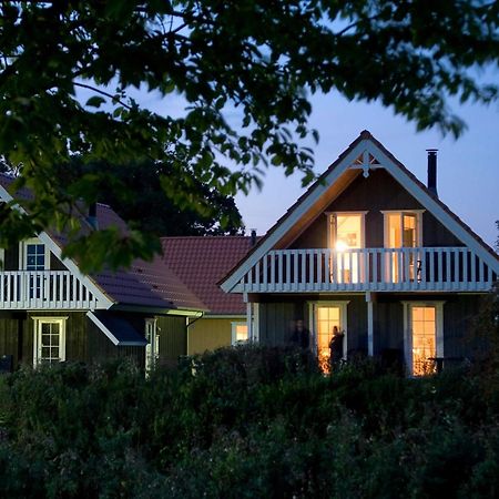 6 Person Holiday Home On A Holiday Park In גראסטן מראה חיצוני תמונה