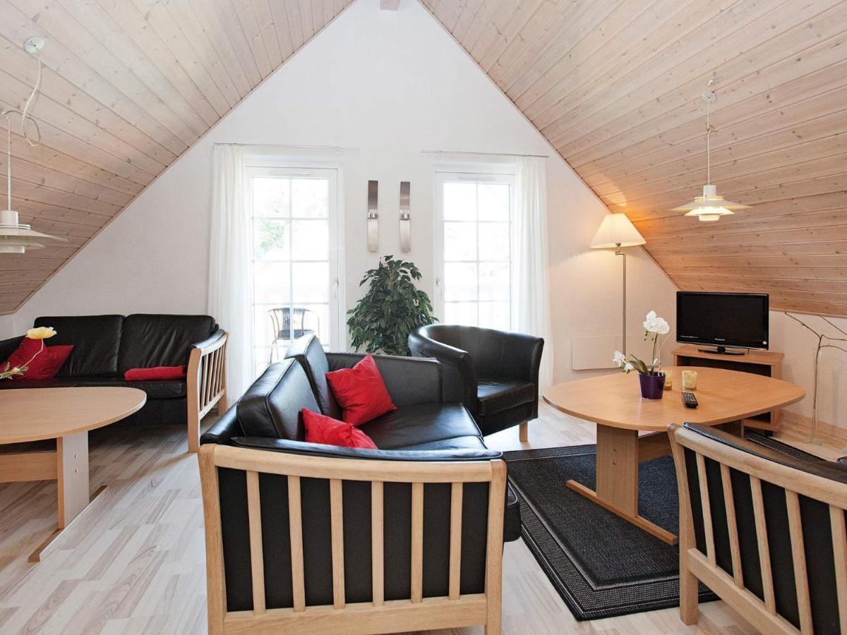 6 Person Holiday Home On A Holiday Park In גראסטן מראה חיצוני תמונה