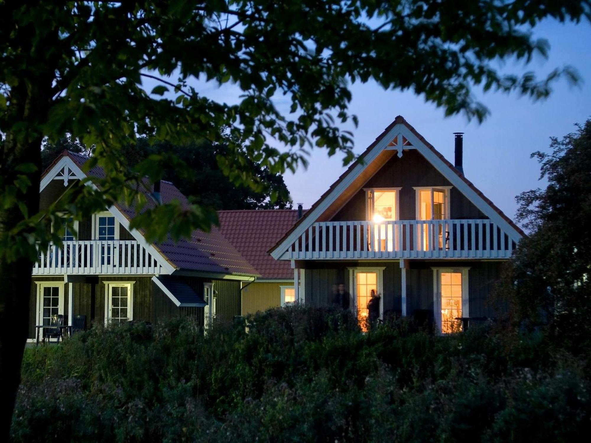 6 Person Holiday Home On A Holiday Park In גראסטן מראה חיצוני תמונה